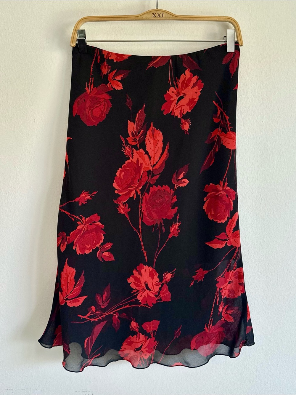 Vintage Laura Midi Skirt Floral Fairy Whimsigoth Vampy Red Black Euro Rose Leaf